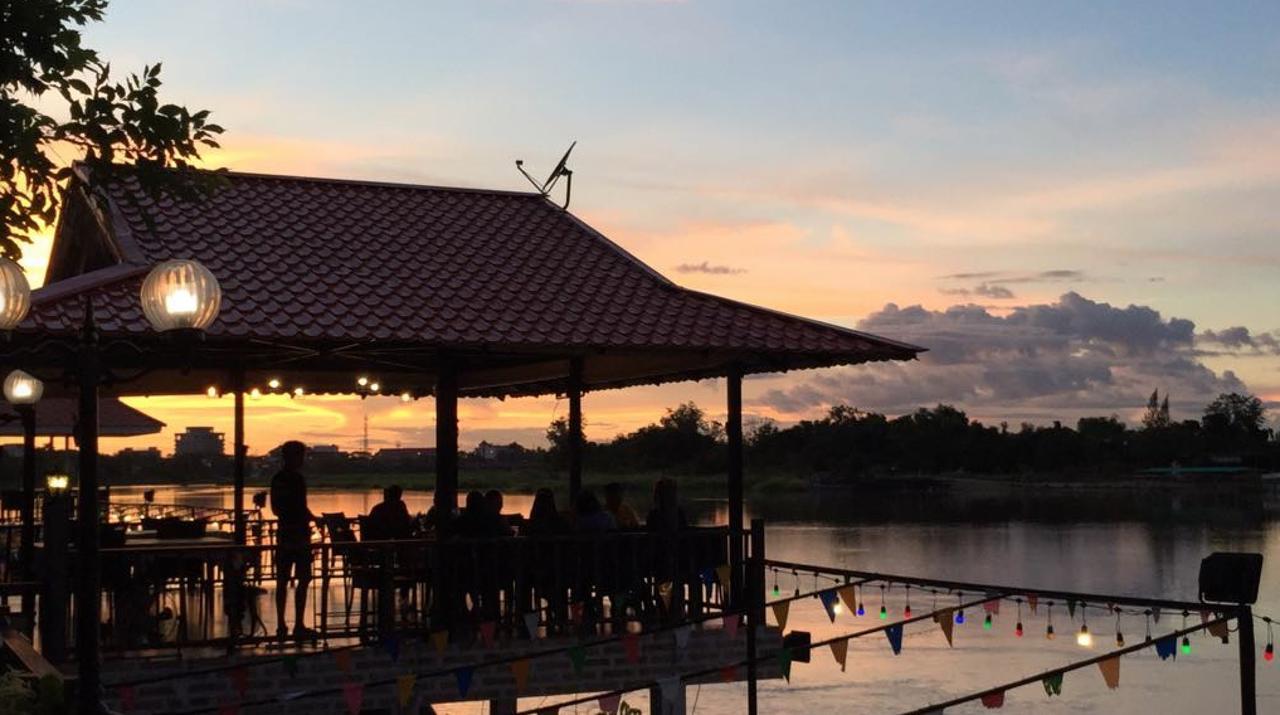 Maeping Mango Riverside Resort Kamphaeng Phet Exterior foto